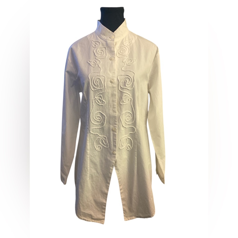 Ice Women's Button Down Shirt with Embroidered Design M EUC